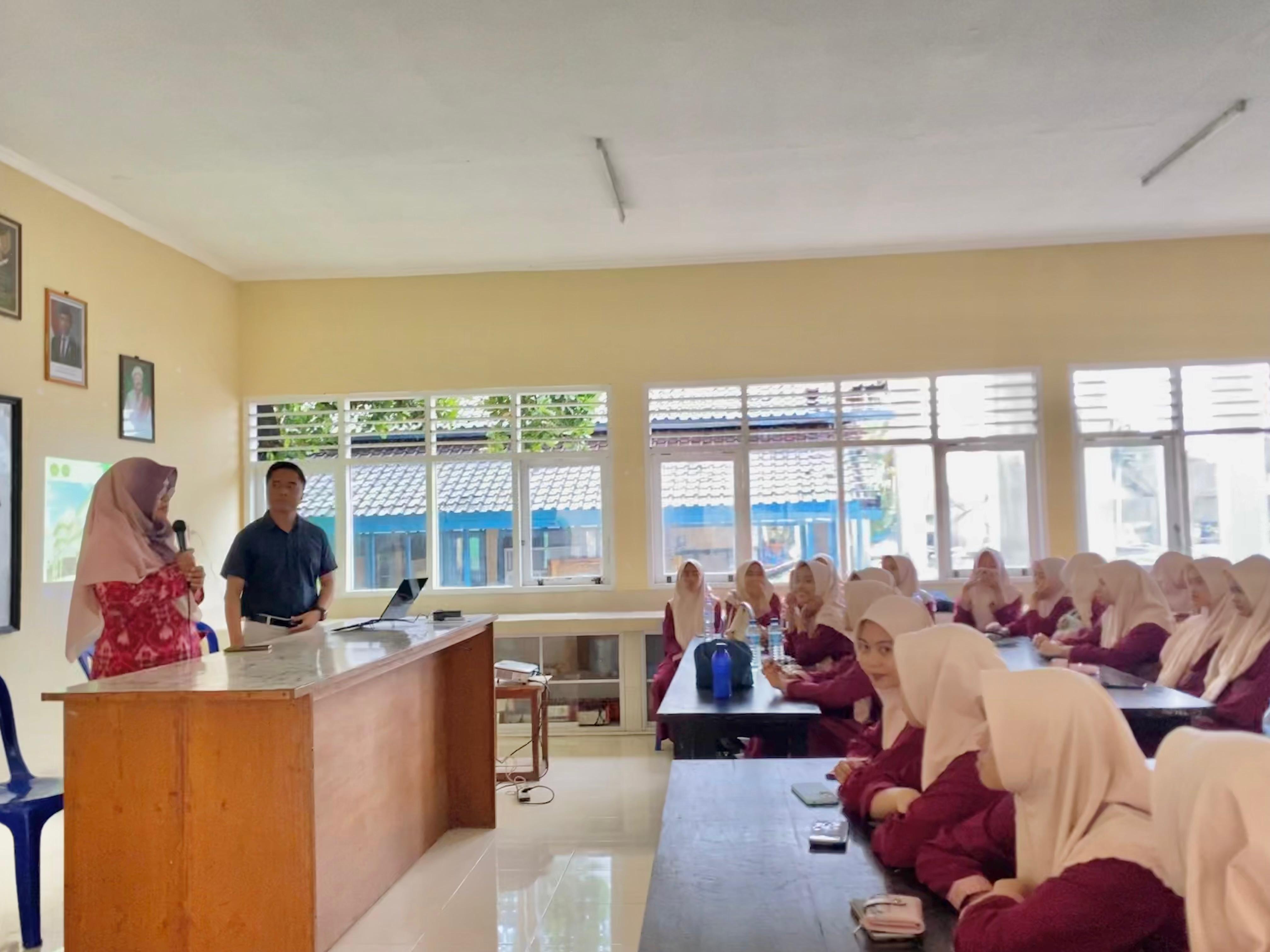 FK Hamzanwadi Hadir di SMAN 1 Selong, Ajak Siswa Kenal Dunia Kedokteran