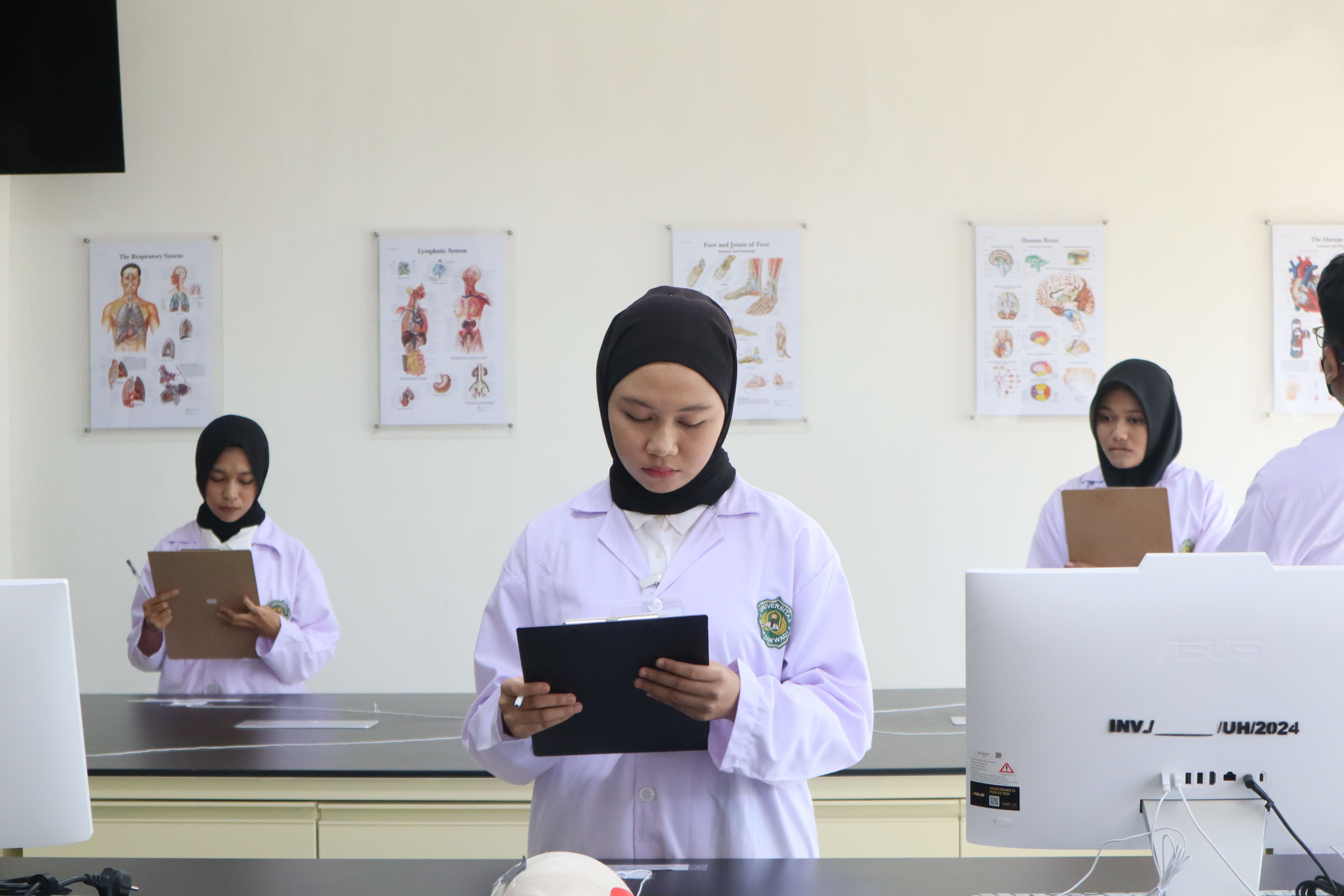 Blok 1.2 On Track: FK Hamzanwadi Uji Ketajaman Analisis dan Keterampilan Klinis